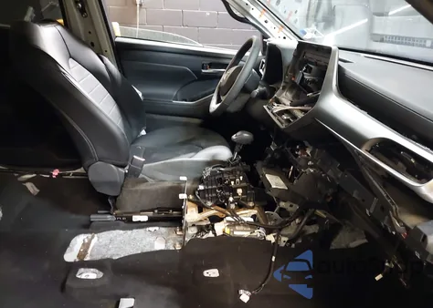 2023 Toyota Highlander Xle z USA, uszkodzony, nr VIN 5TDKDRBH9PS017312